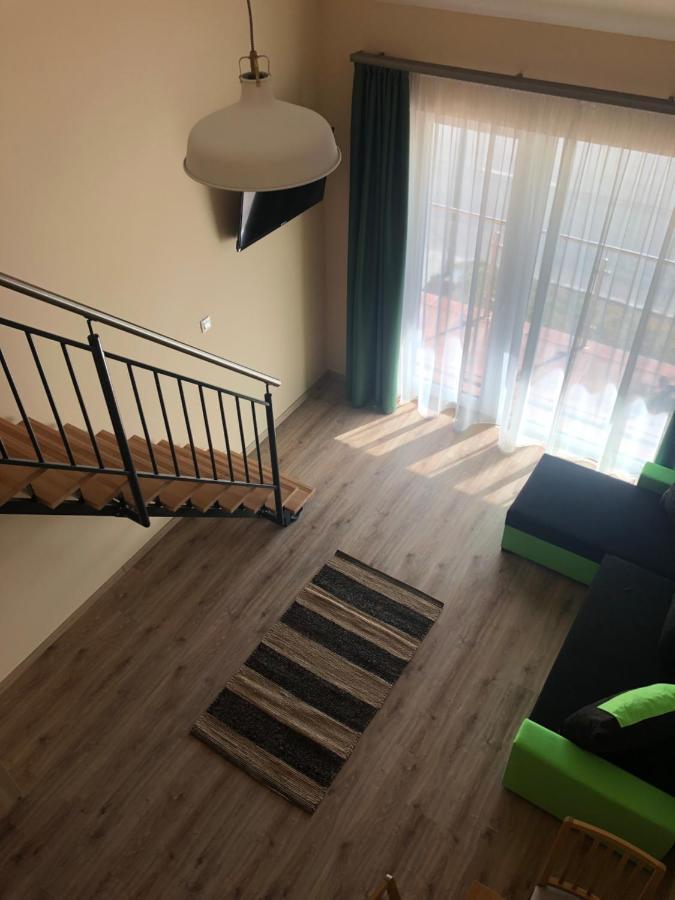Castellum Apartmanhaz Gyula Eksteriør bilde